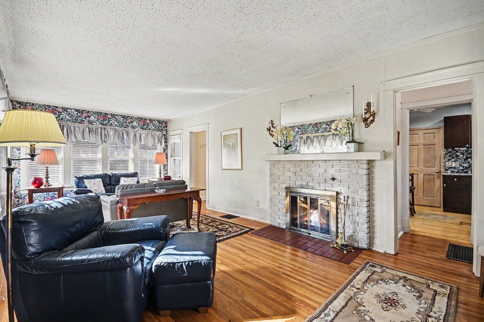 411 Cornelia Street Property Photo 8