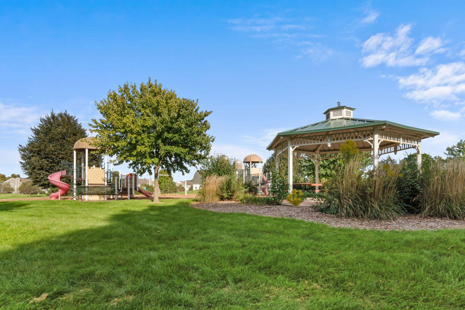 308 Comstock Drive Property Photo 44