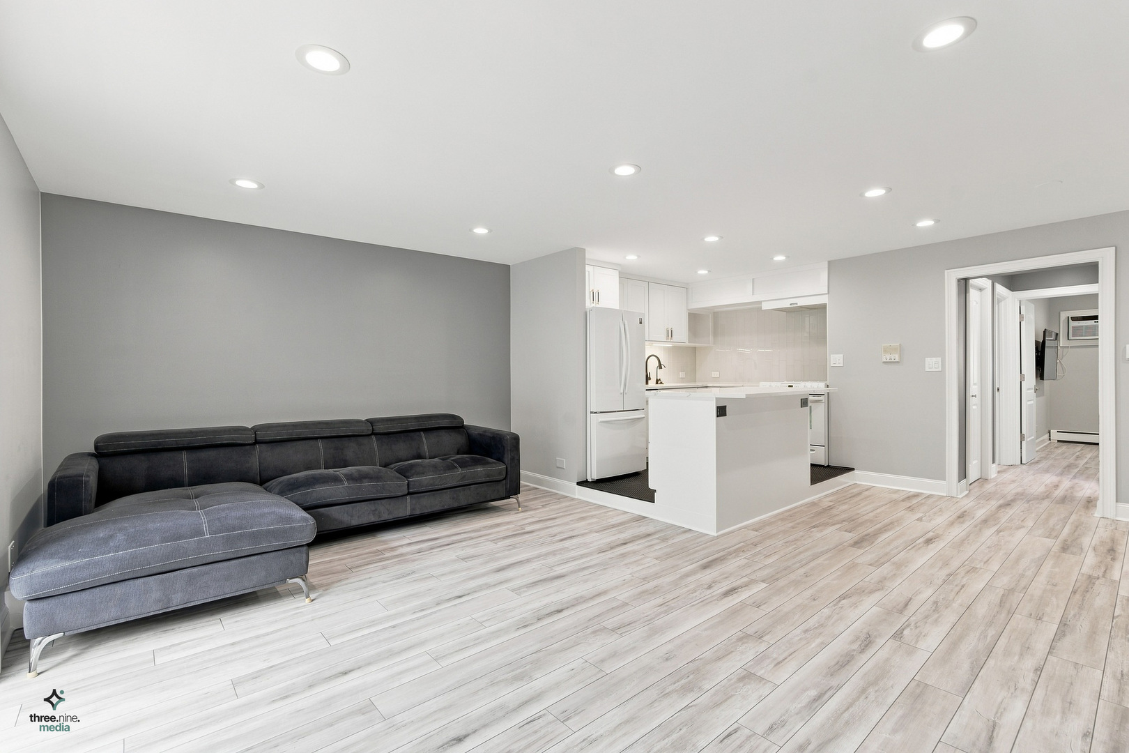 753 S Dwyer Avenue C Property Photo 12
