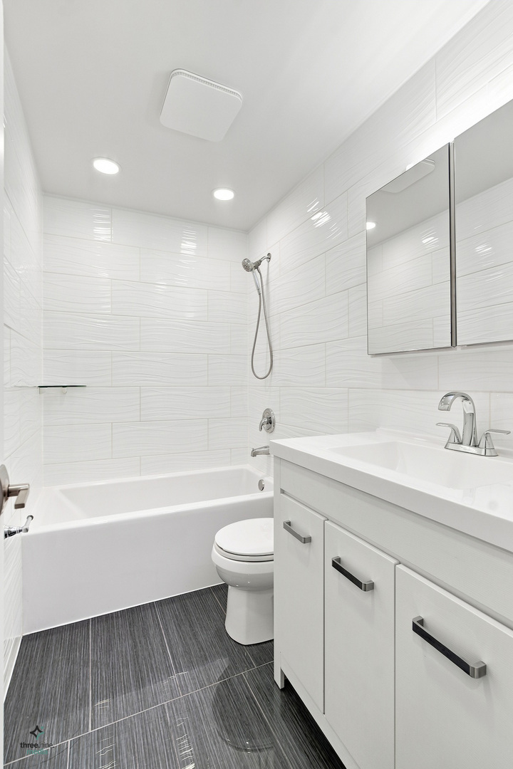753 S Dwyer Avenue C Property Photo 19