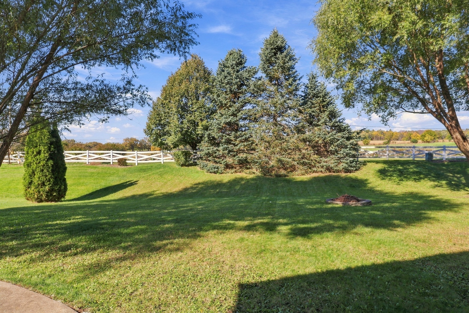 6426 Midleton Lane Property Photo 3