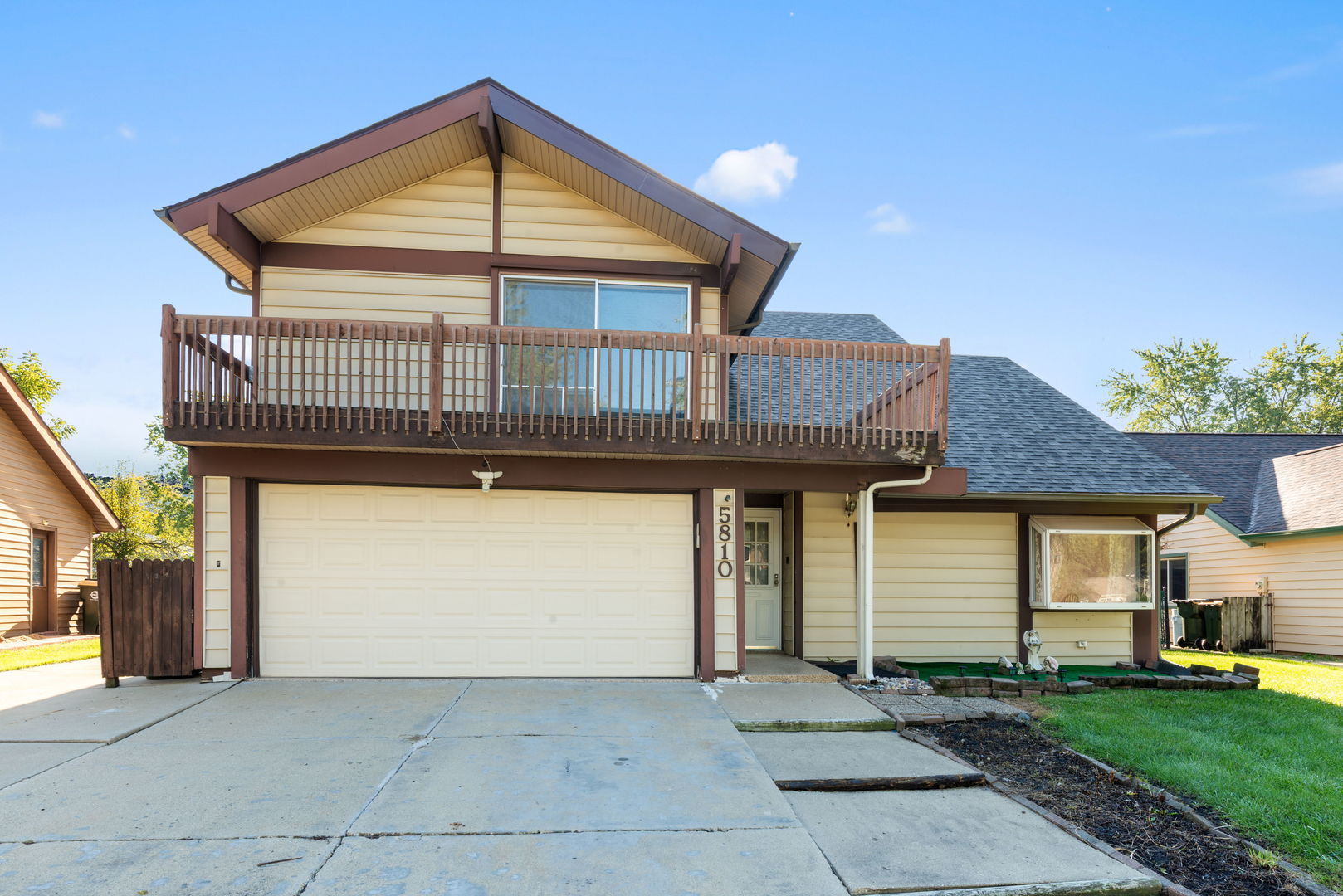 5810 Easton Court Property Photo 1