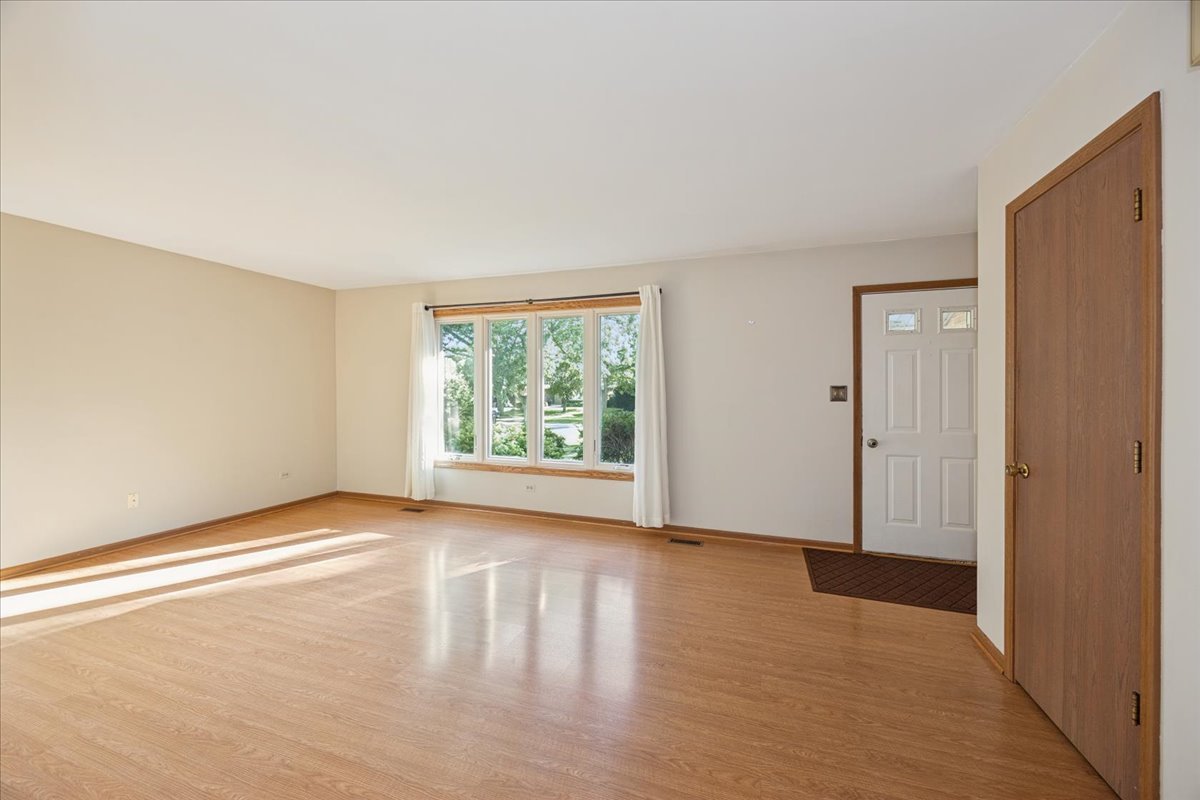 1006 Longford Drive Property Photo 4