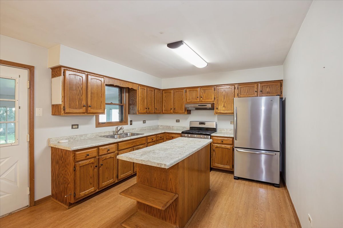1006 Longford Drive Property Photo 5