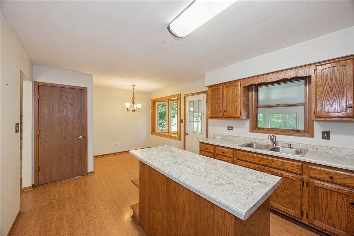 1006 Longford Drive Property Photo 7