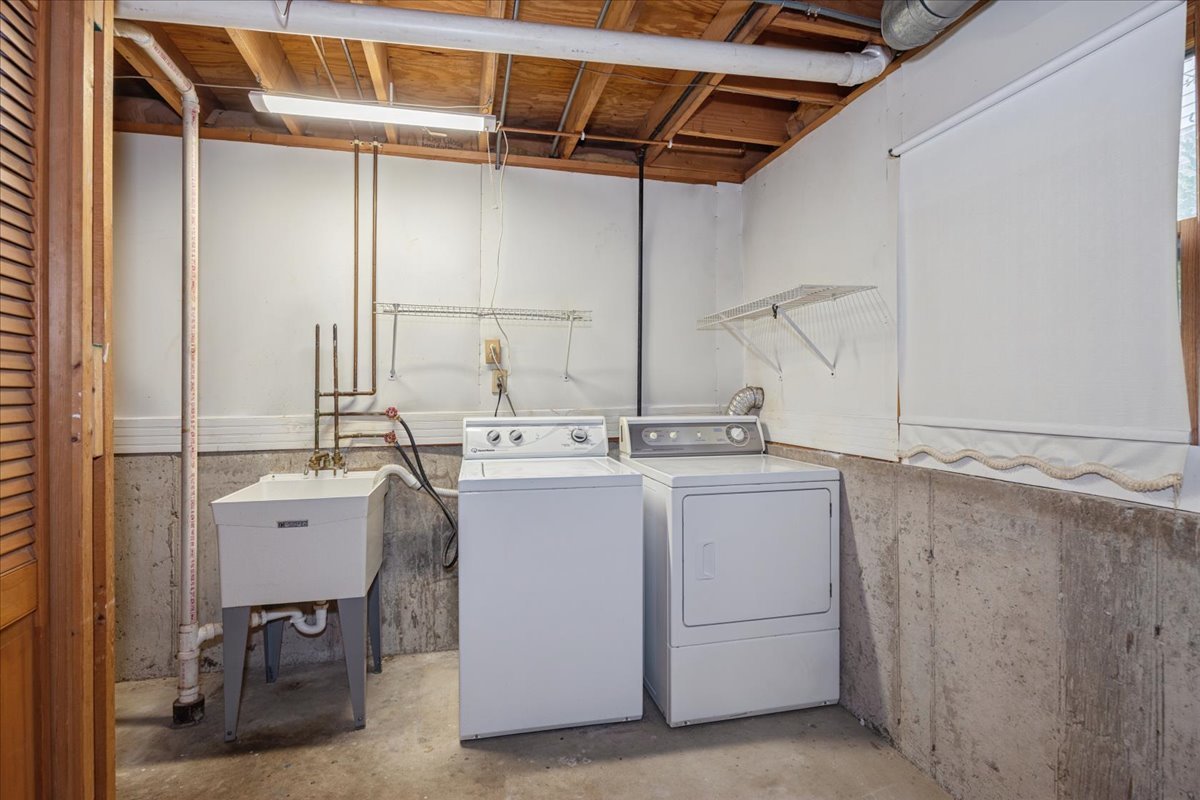 1006 Longford Drive Property Photo 14