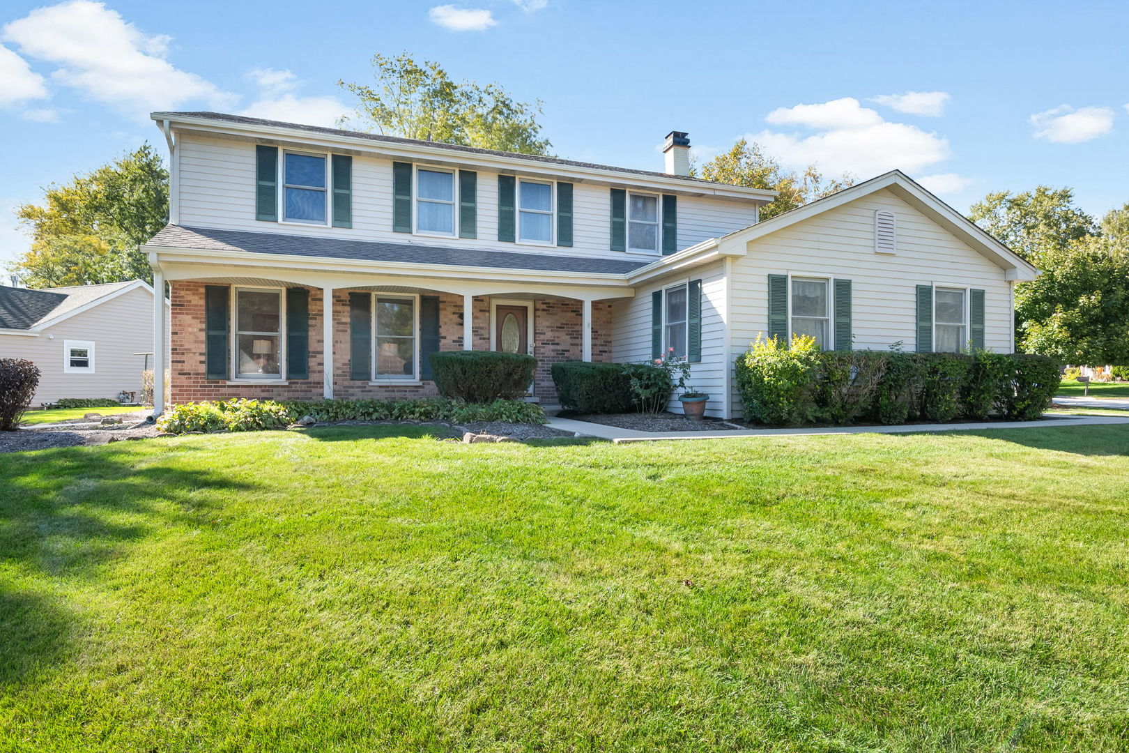 1717 Victoria Road Property Photo 1