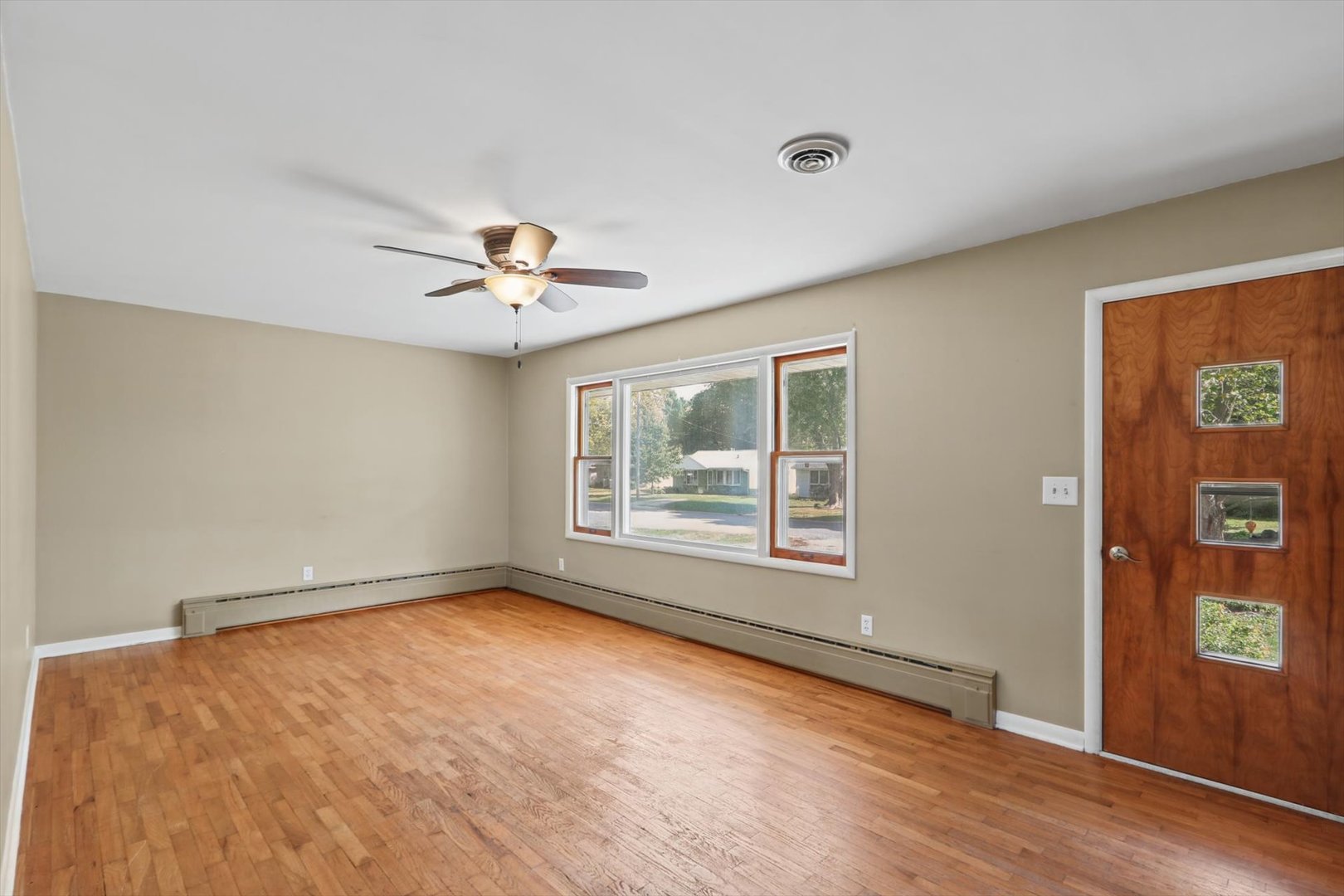 810 Longview Road Property Photo 9