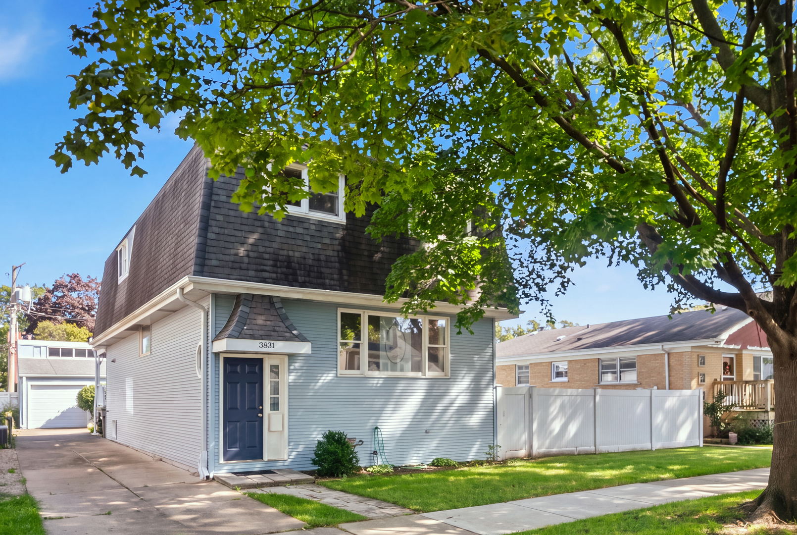 3831 N Octavia Avenue Property Photo 1