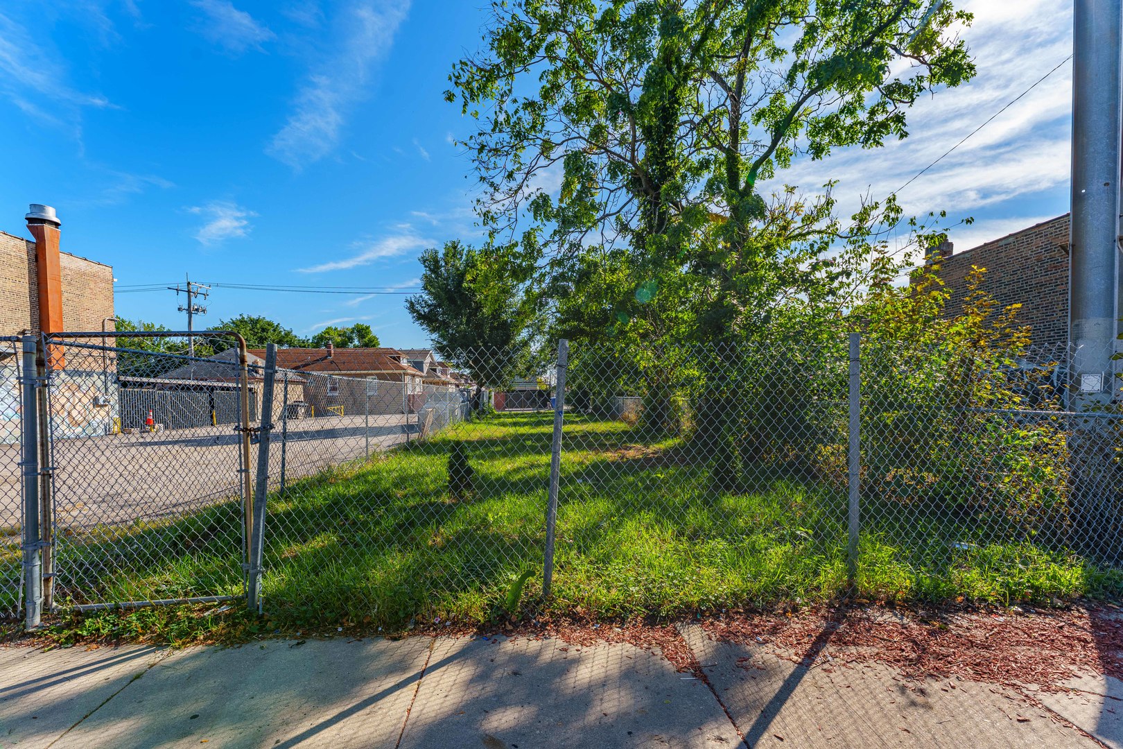 2711 W 59th Street Property Photo 1