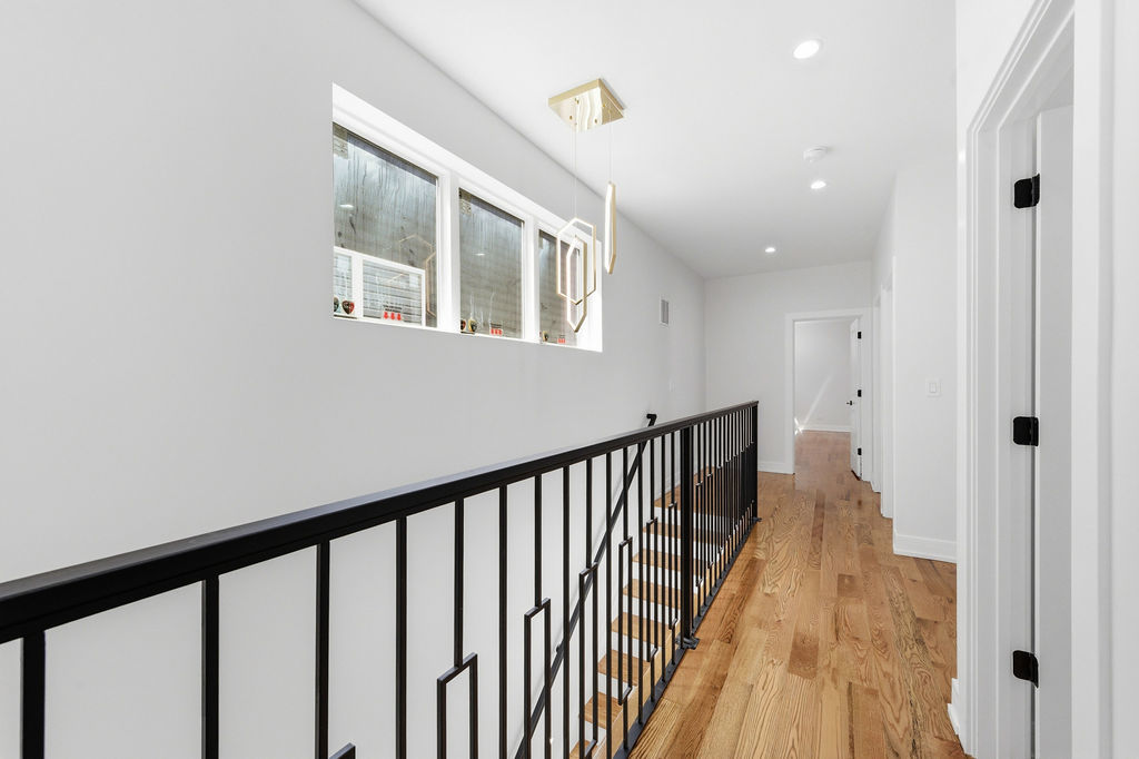 618 N Avers Avenue Property Photo 21