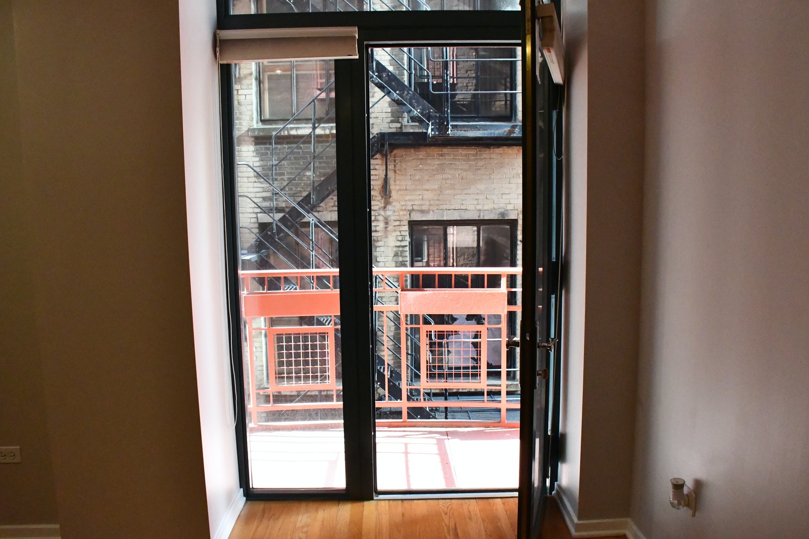 208 W Washington Street 1403 Property Photo 9