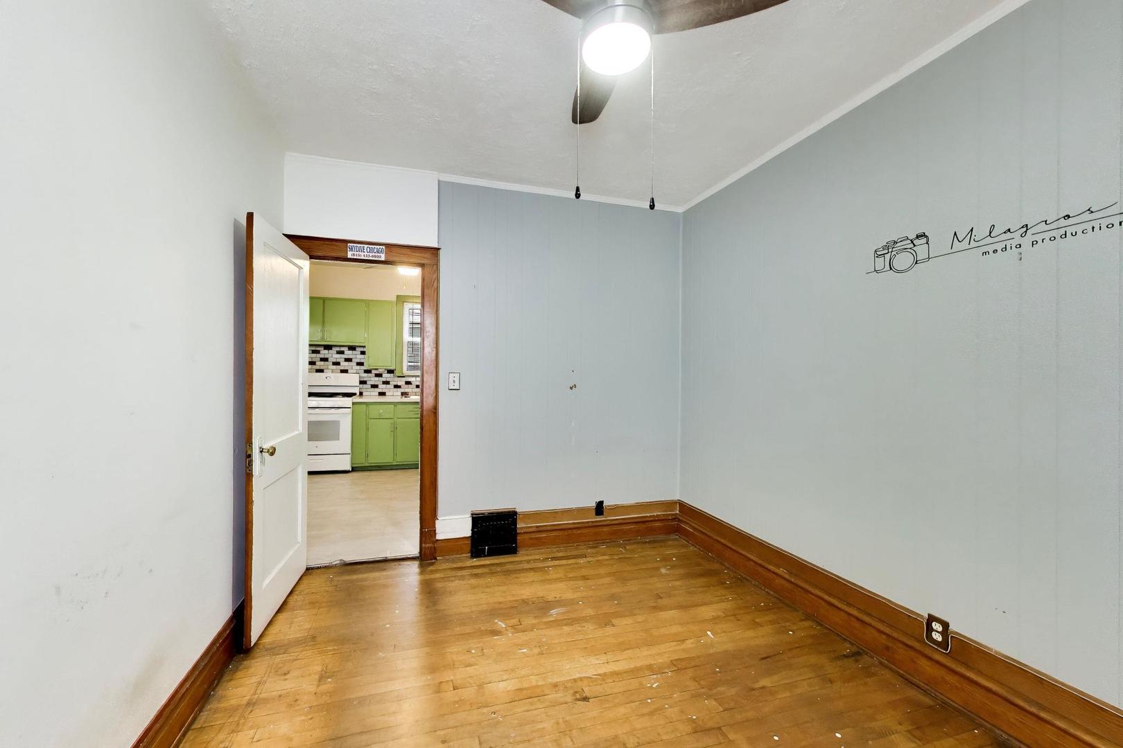 4132 N Maplewood Avenue Property Photo 19