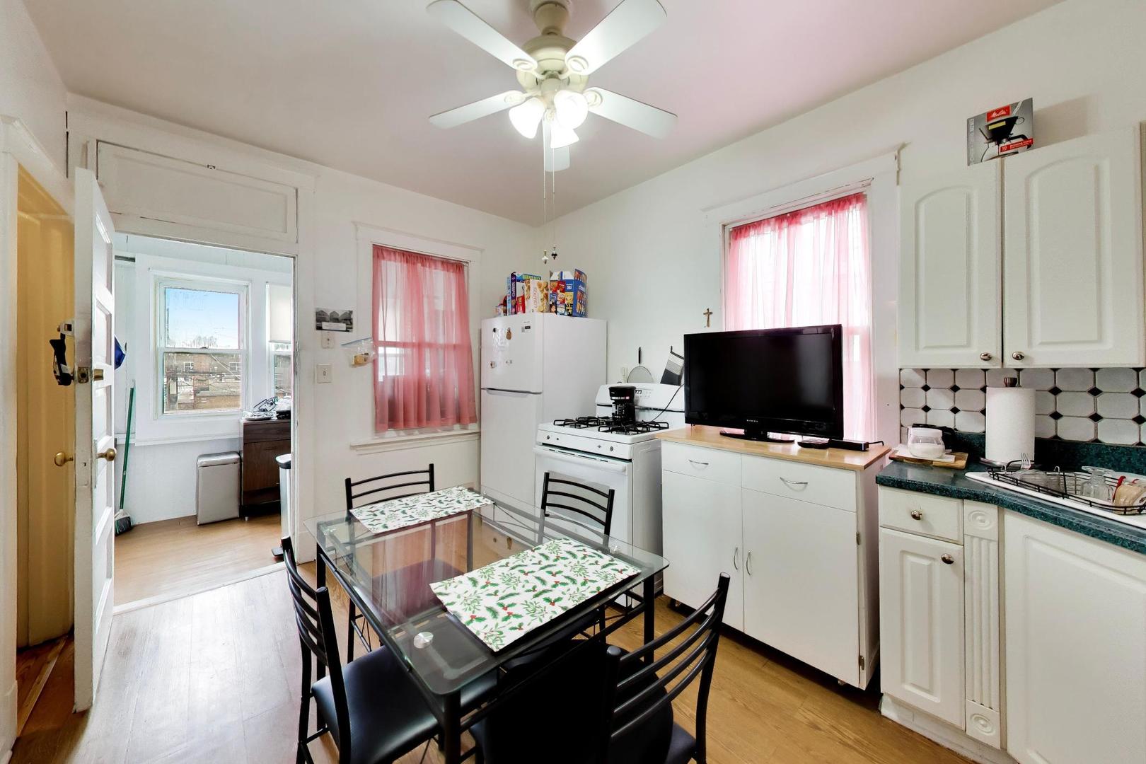 4132 N Maplewood Avenue Property Photo 33
