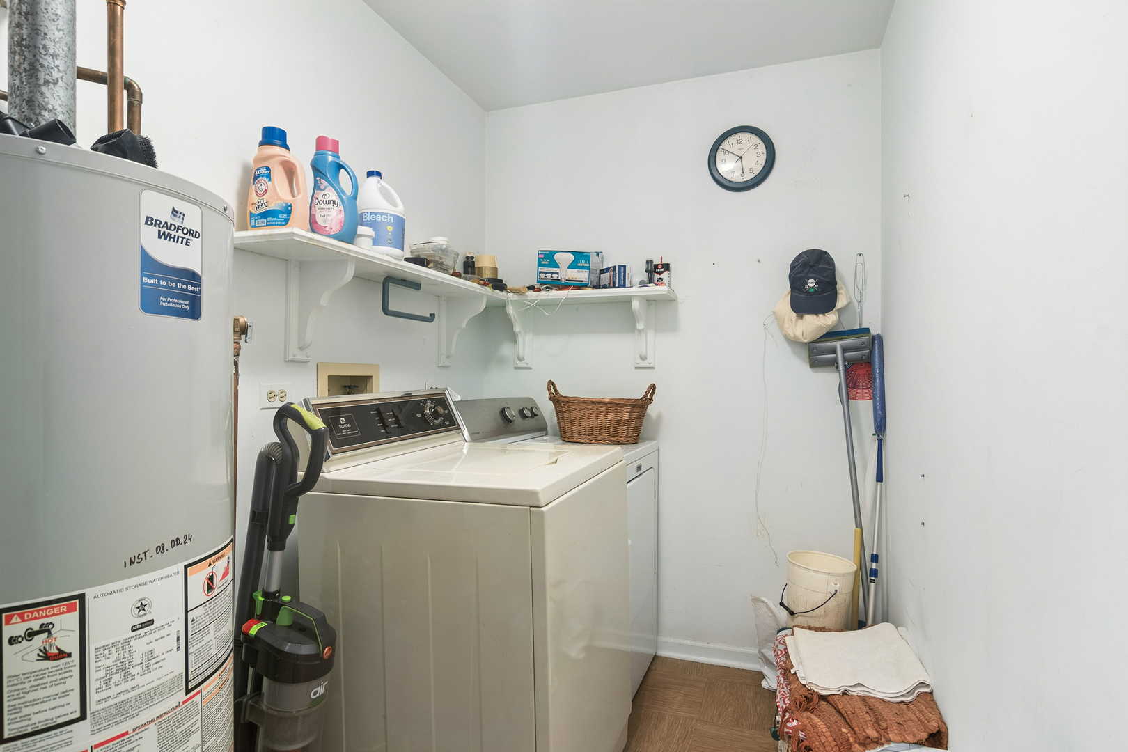 708 Newgate Lane B Property Photo 17