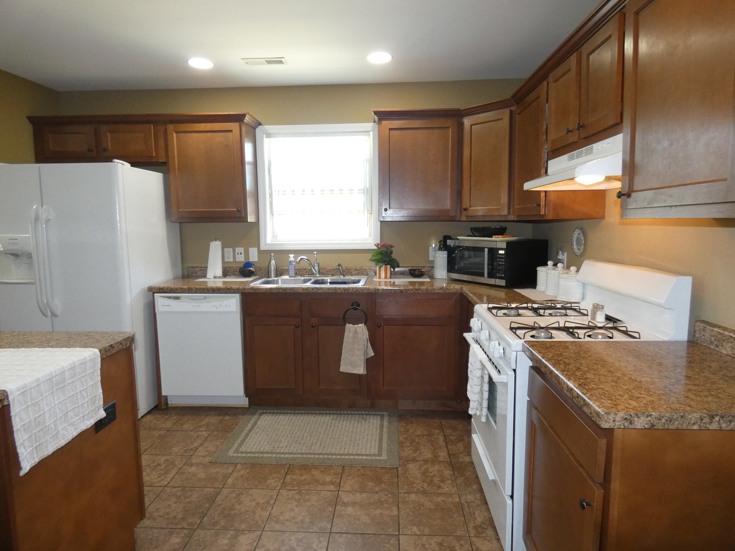 203 E John Casey Road 1 Property Photo 9
