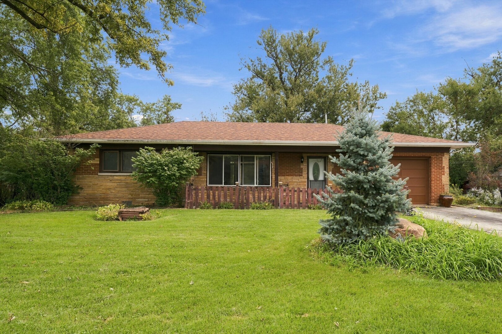 20731 Gardner Avenue Property Photo 2