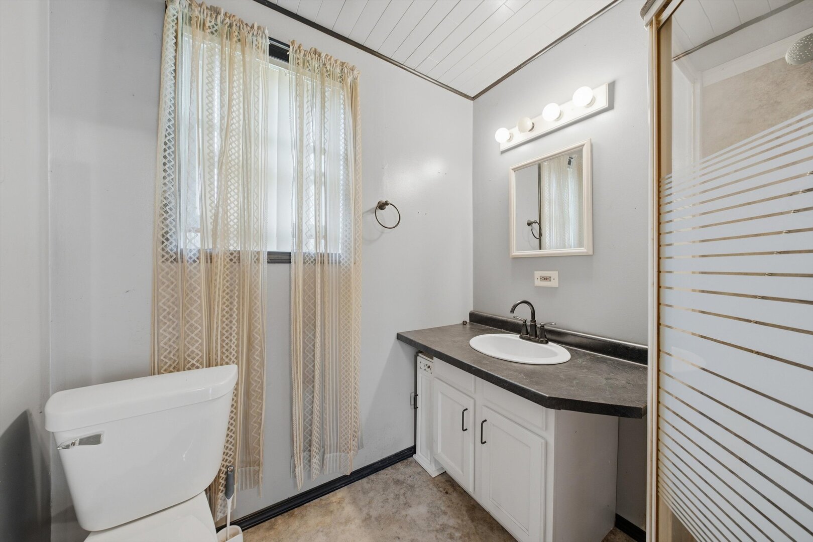 20731 Gardner Avenue Property Photo 15