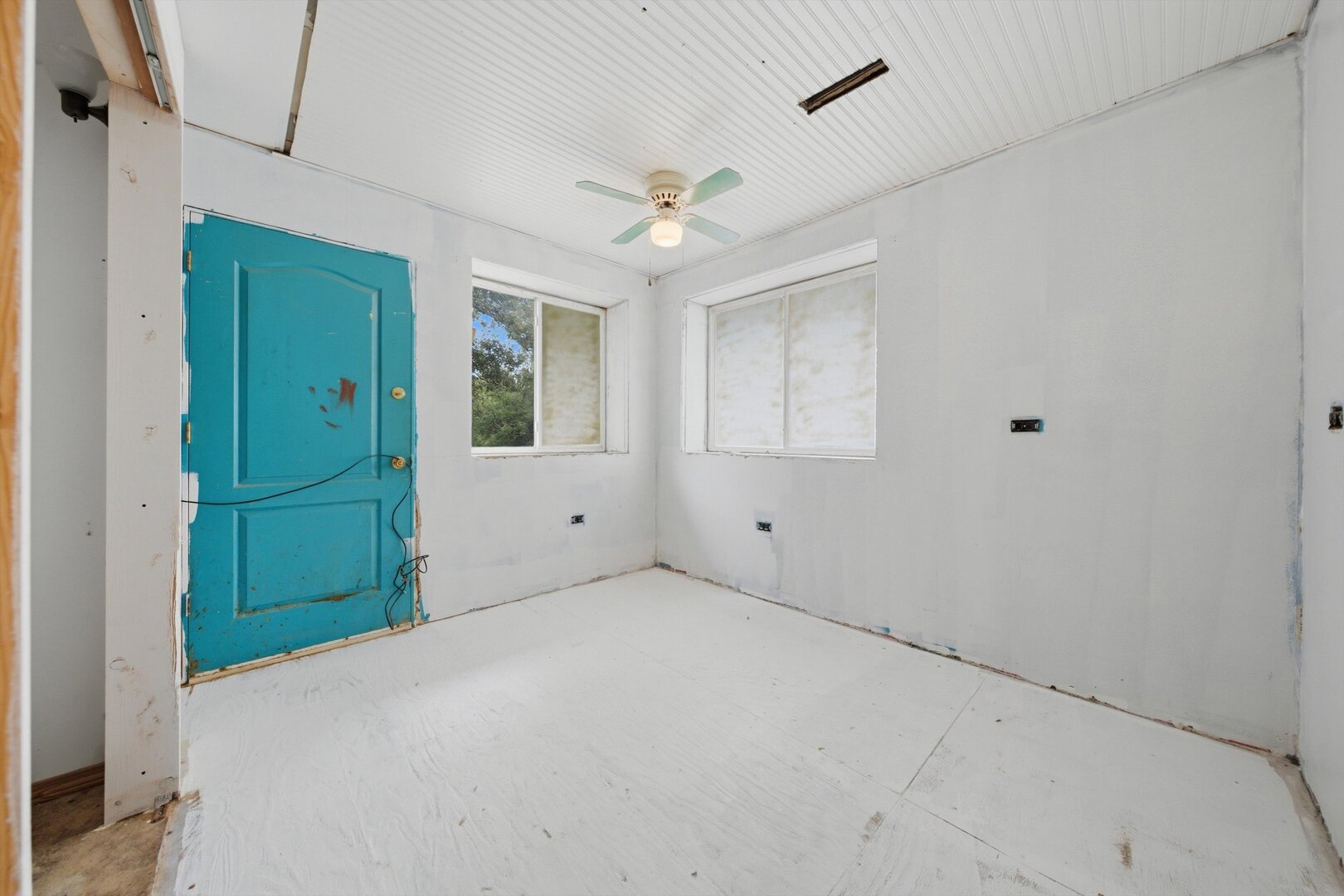 20731 Gardner Avenue Property Photo 18