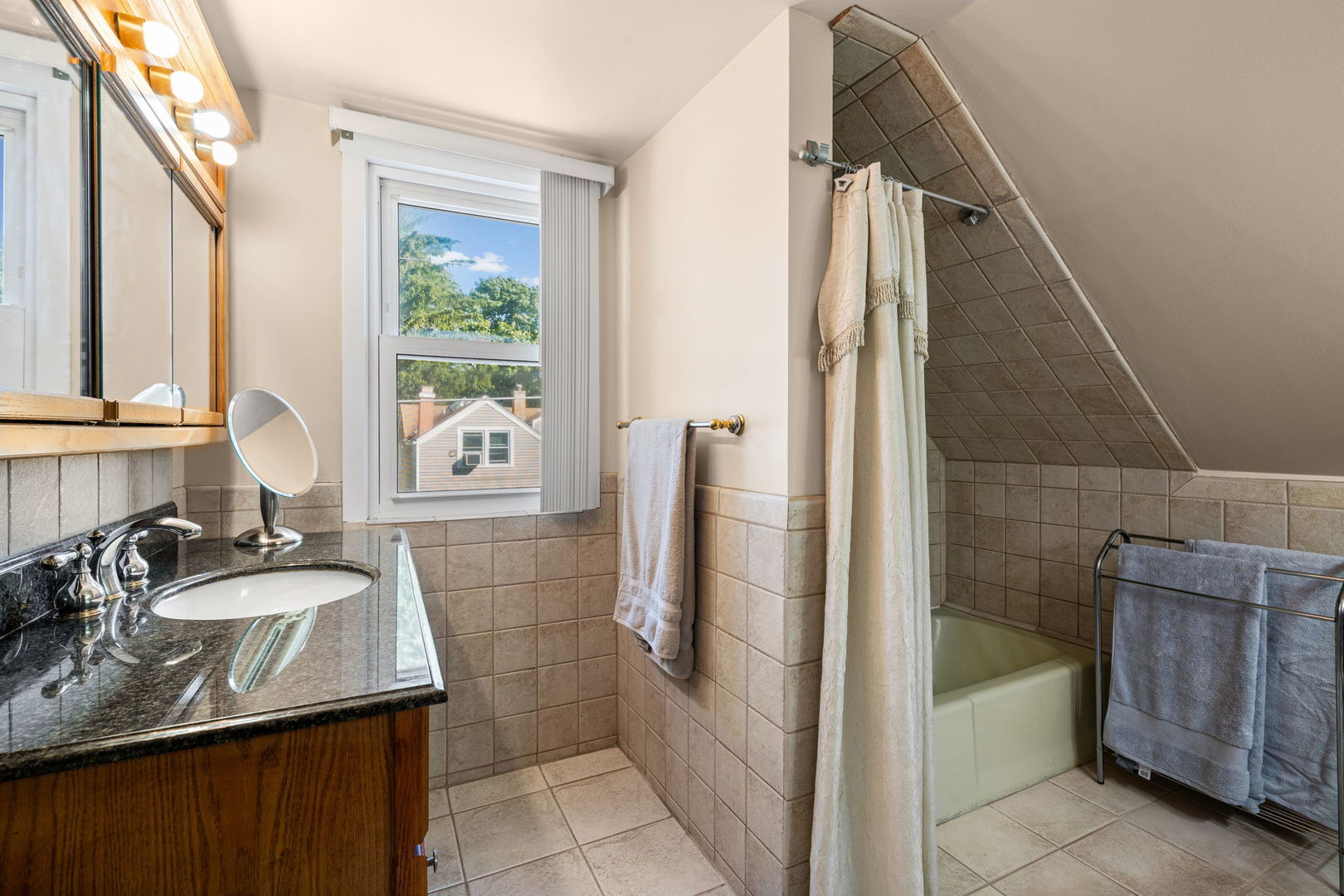 9138 Belleforte Avenue Property Photo 25