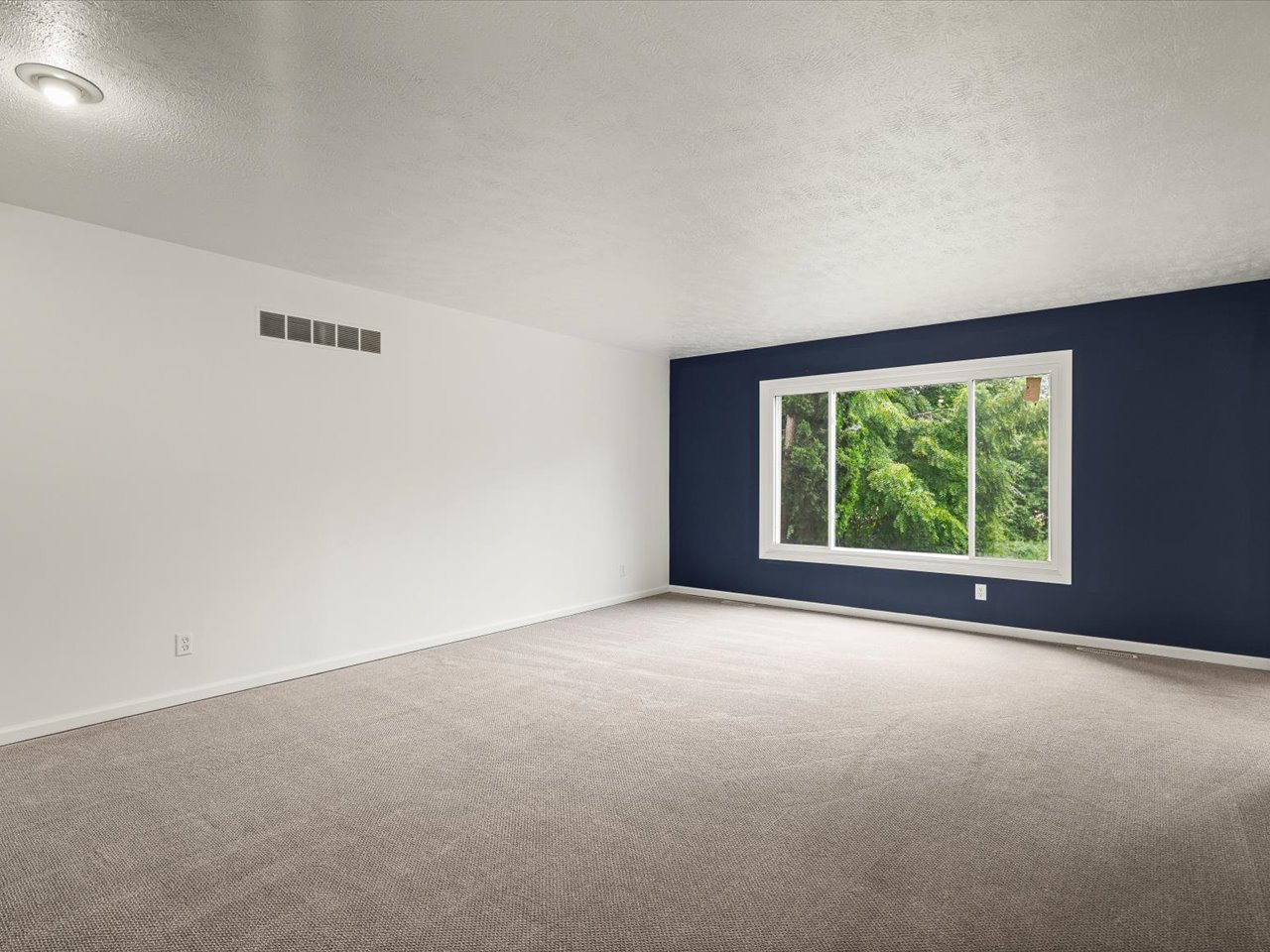 6022 Fireside Drive Property Photo 6