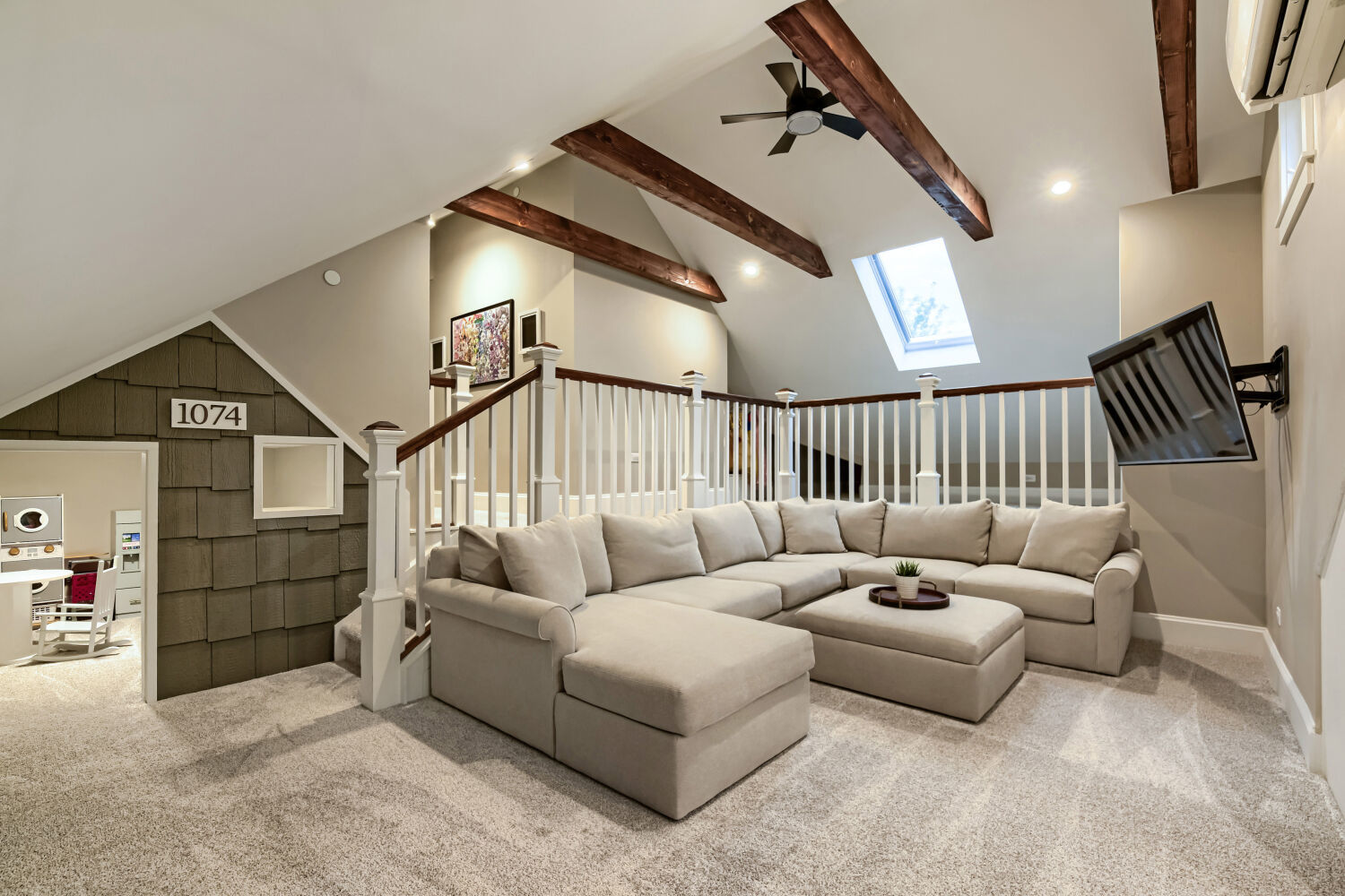 1074 Suffolk Court Property Photo 20