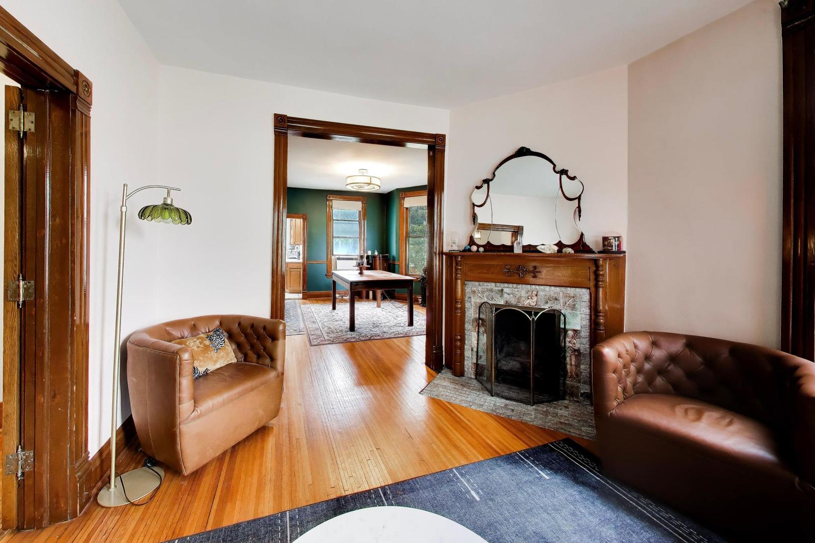 3841 Woodside Avenue Property Photo 6