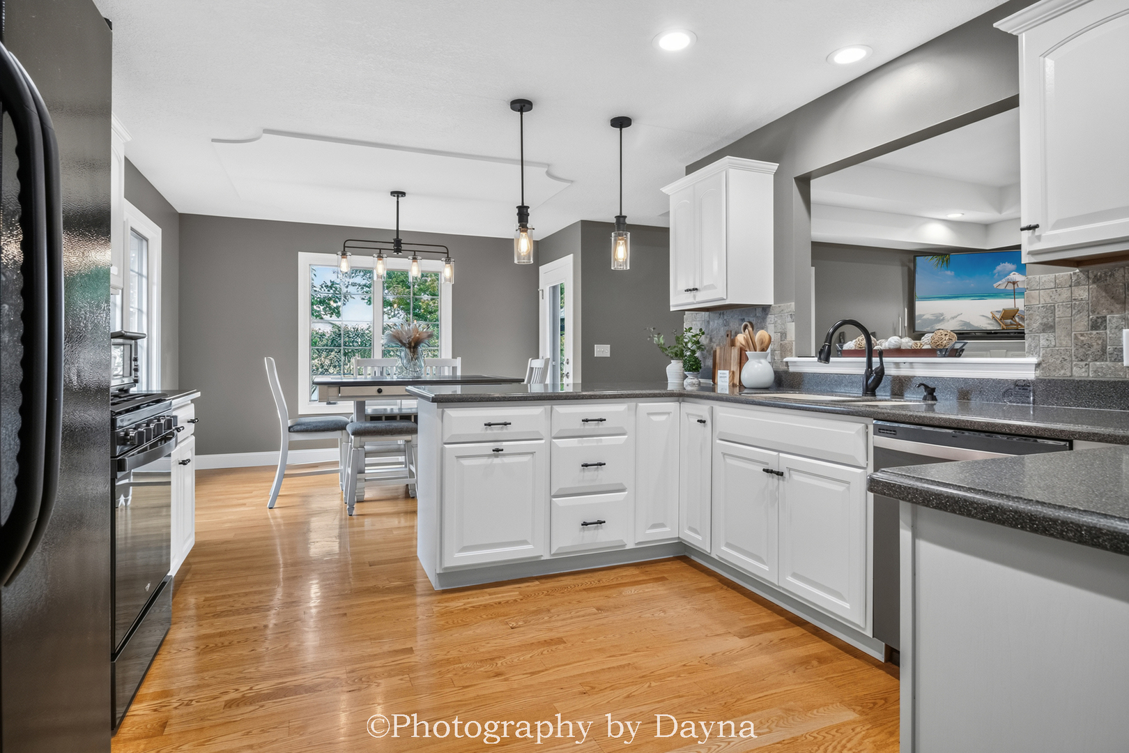 501 Highpoint Circle Property Photo 12