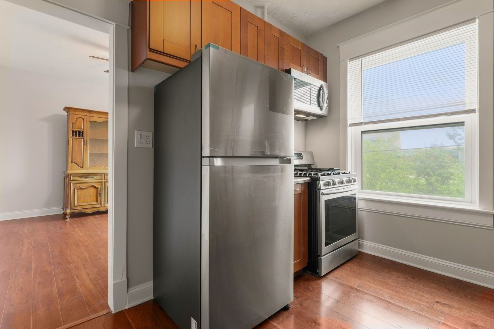 6102 S Kimbark Avenue 2w Property Photo 11