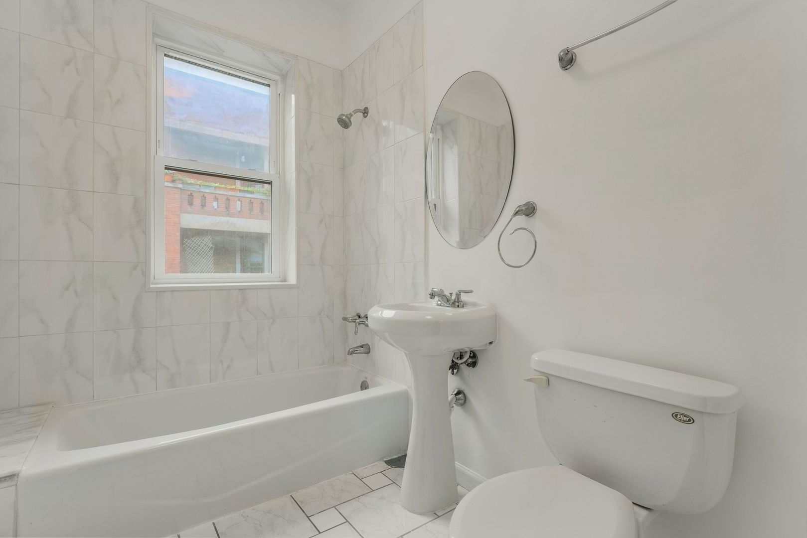 6102 S Kimbark Avenue 2w Property Photo 15