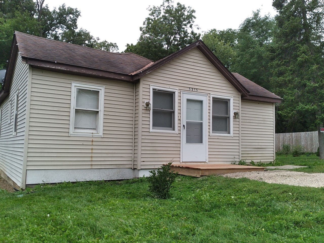 5215 W Orchard Drive Property Photo 1