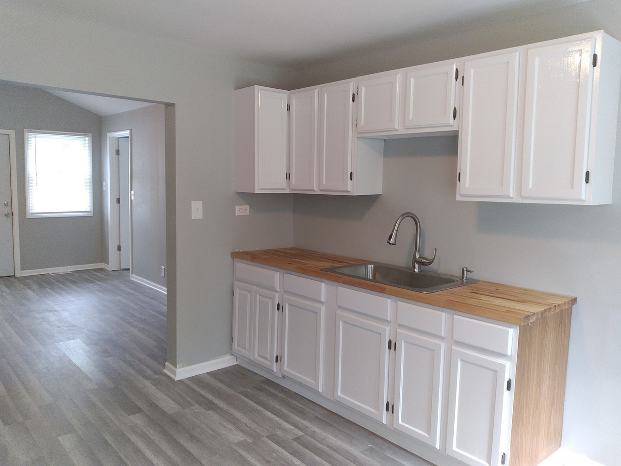 5215 W Orchard Drive Property Photo 7