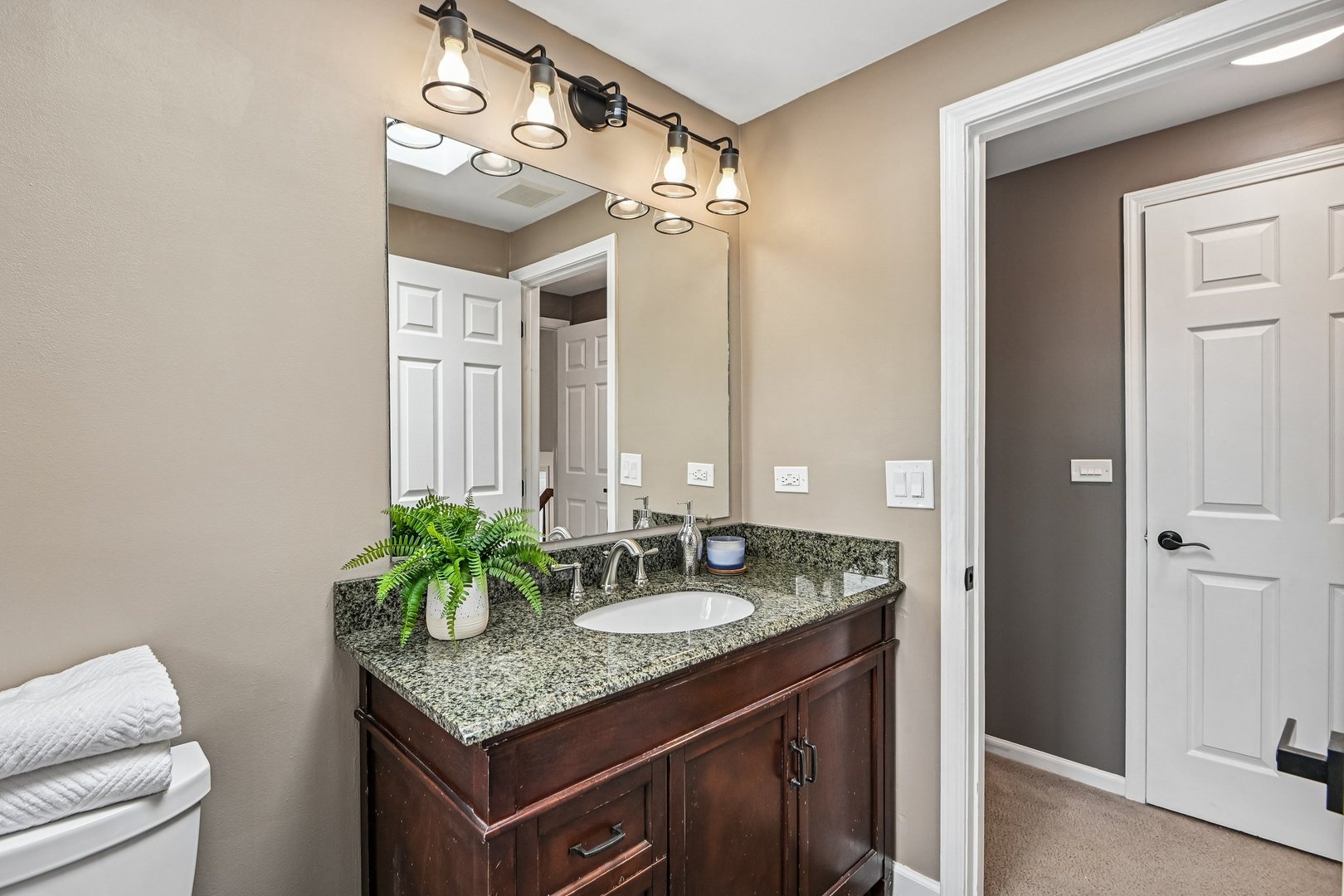 1146 Blackhawk Court Property Photo 18