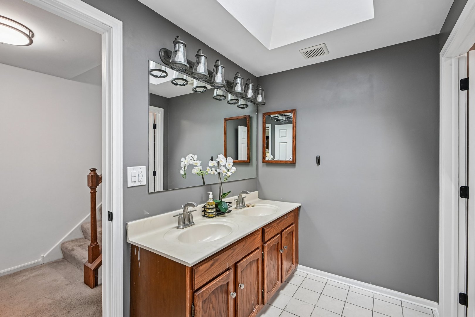 1146 Blackhawk Court Property Photo 23