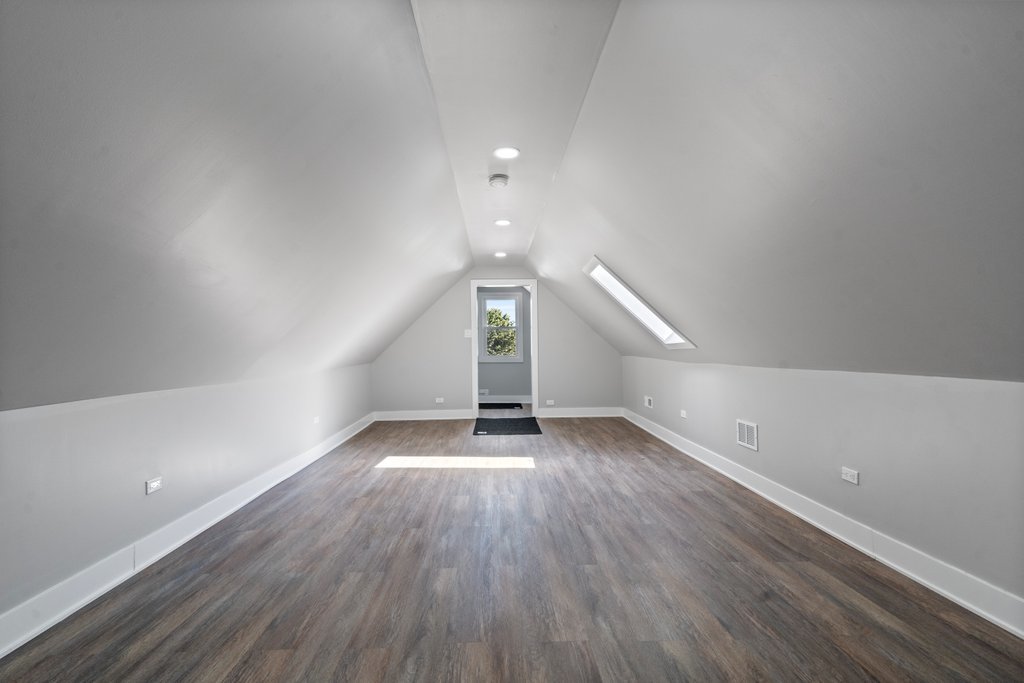 5110 W 31st Place Property Photo 18
