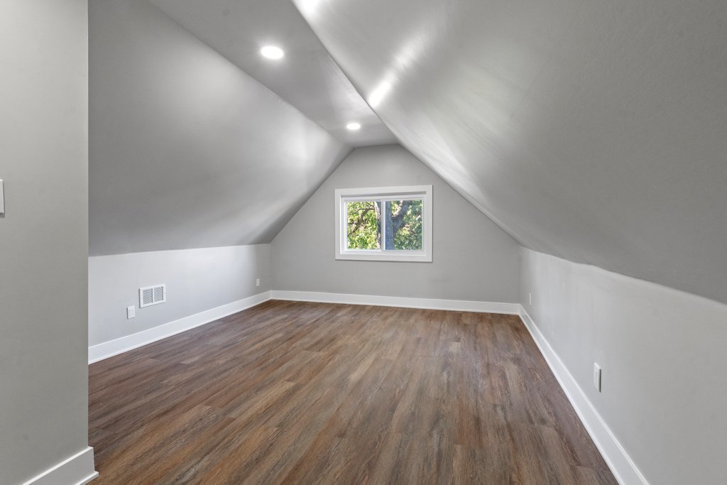 5110 W 31st Place Property Photo 19