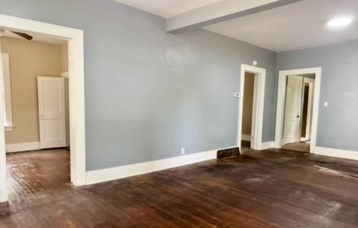 500 S Forest Avenue Property Photo 15