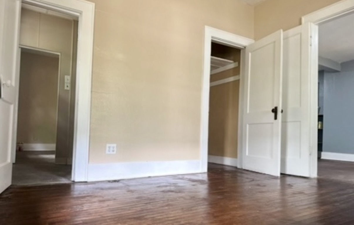 500 S Forest Avenue Property Photo 18