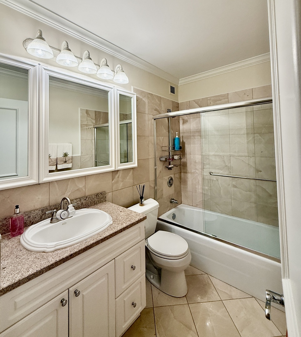 100 E Bellevue Street 10f Property Photo 18