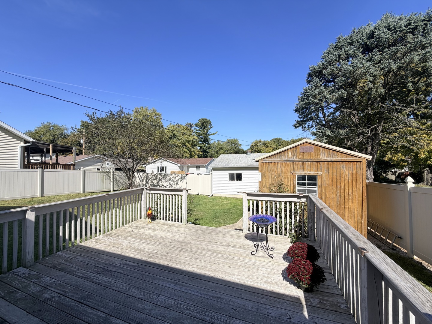 104 E North Street Property Photo 11
