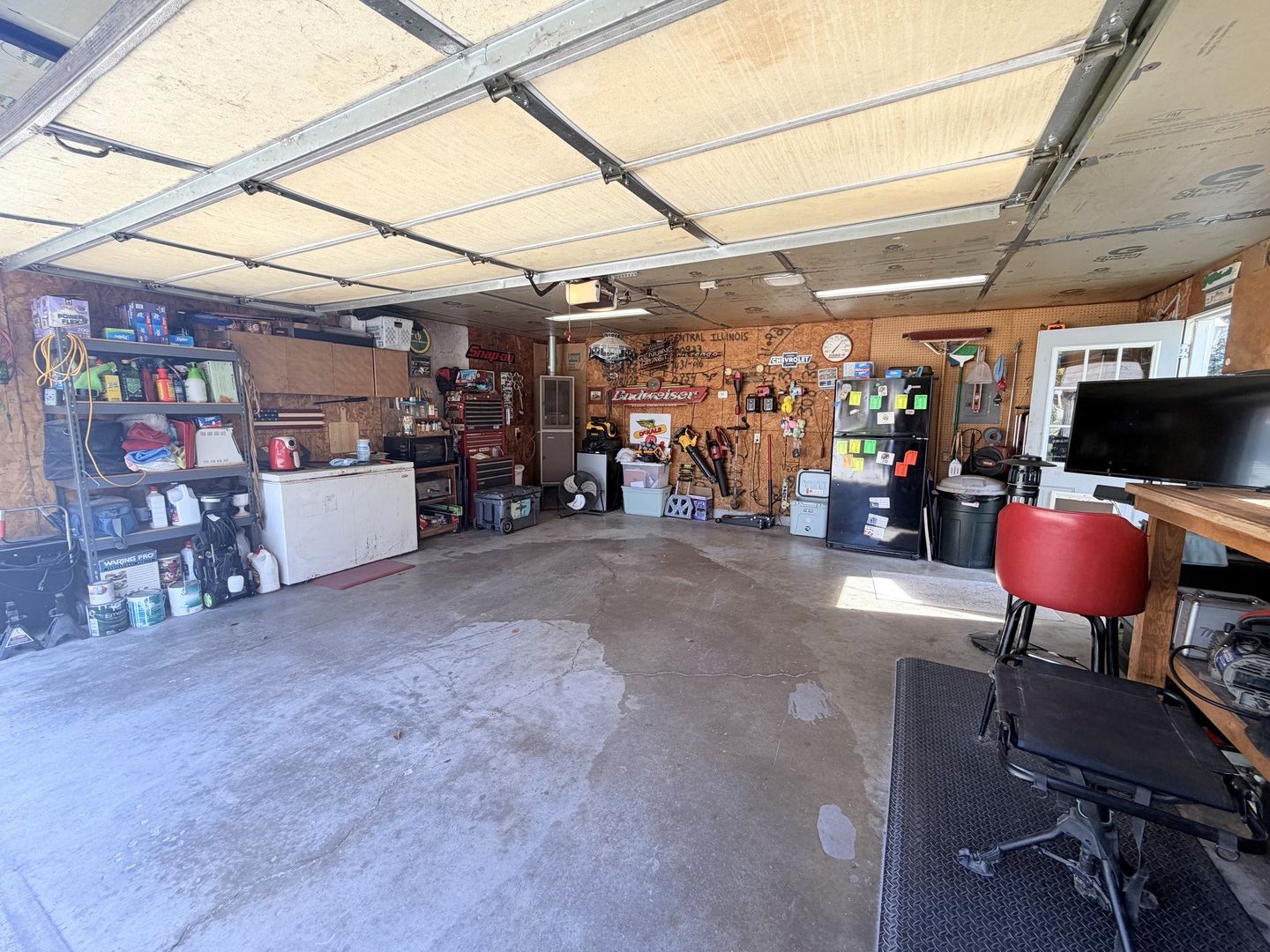 104 E North Street Property Photo 12