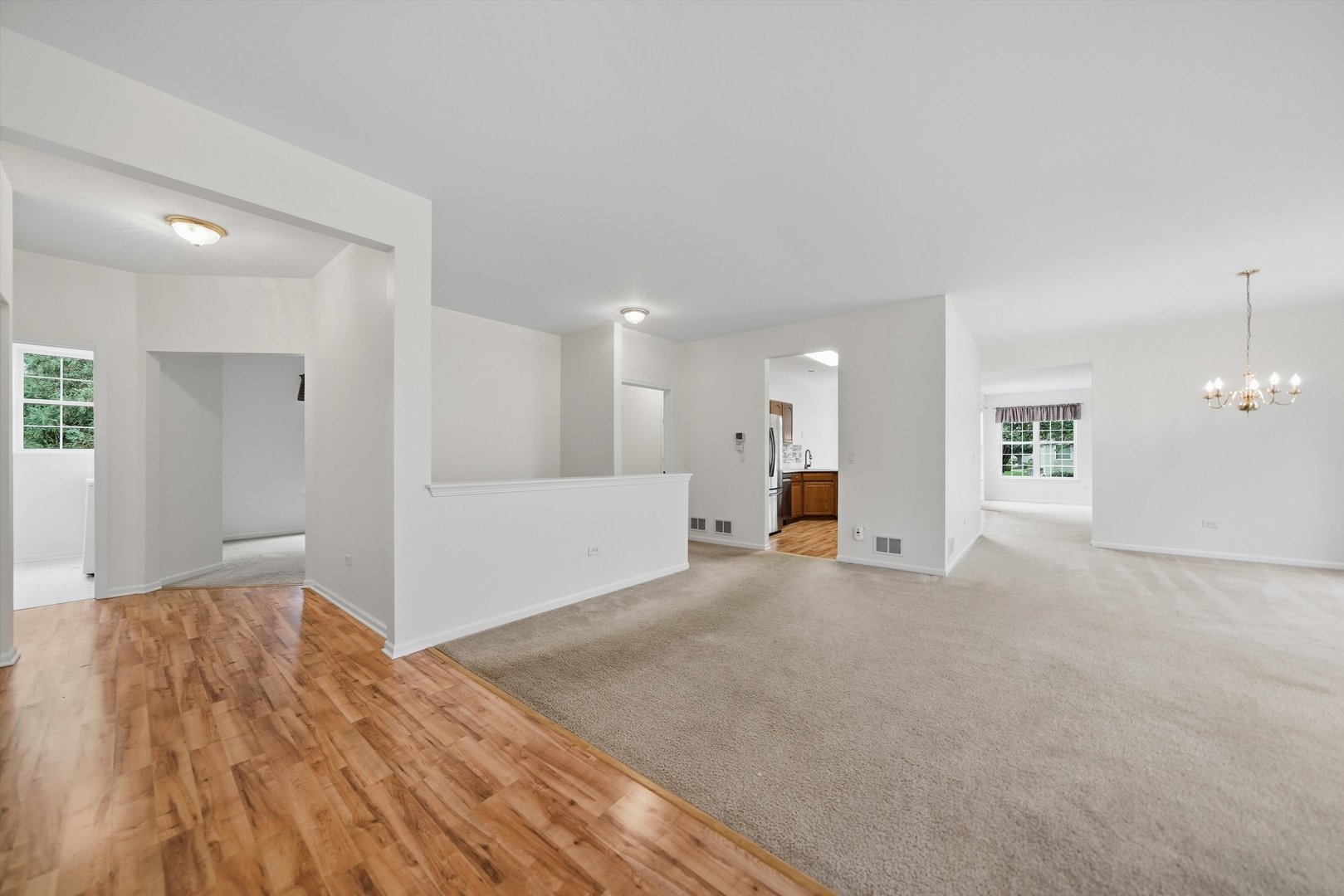 21240 Windsor Lake Lane Property Photo 5