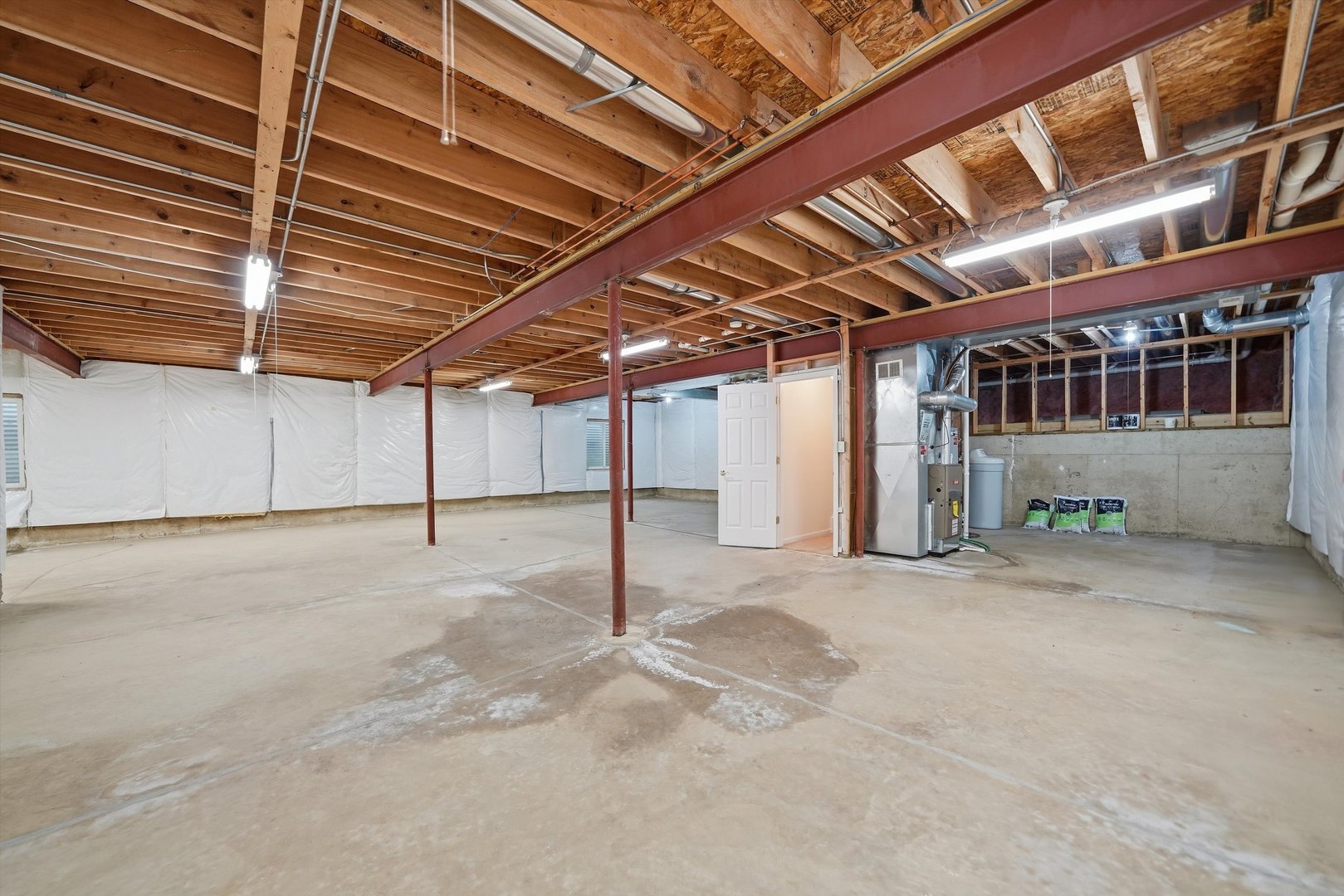 21240 Windsor Lake Lane Property Photo 34