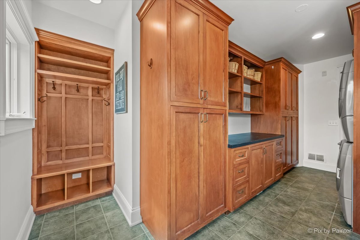 202 N Queen Anne Road Property Photo 32