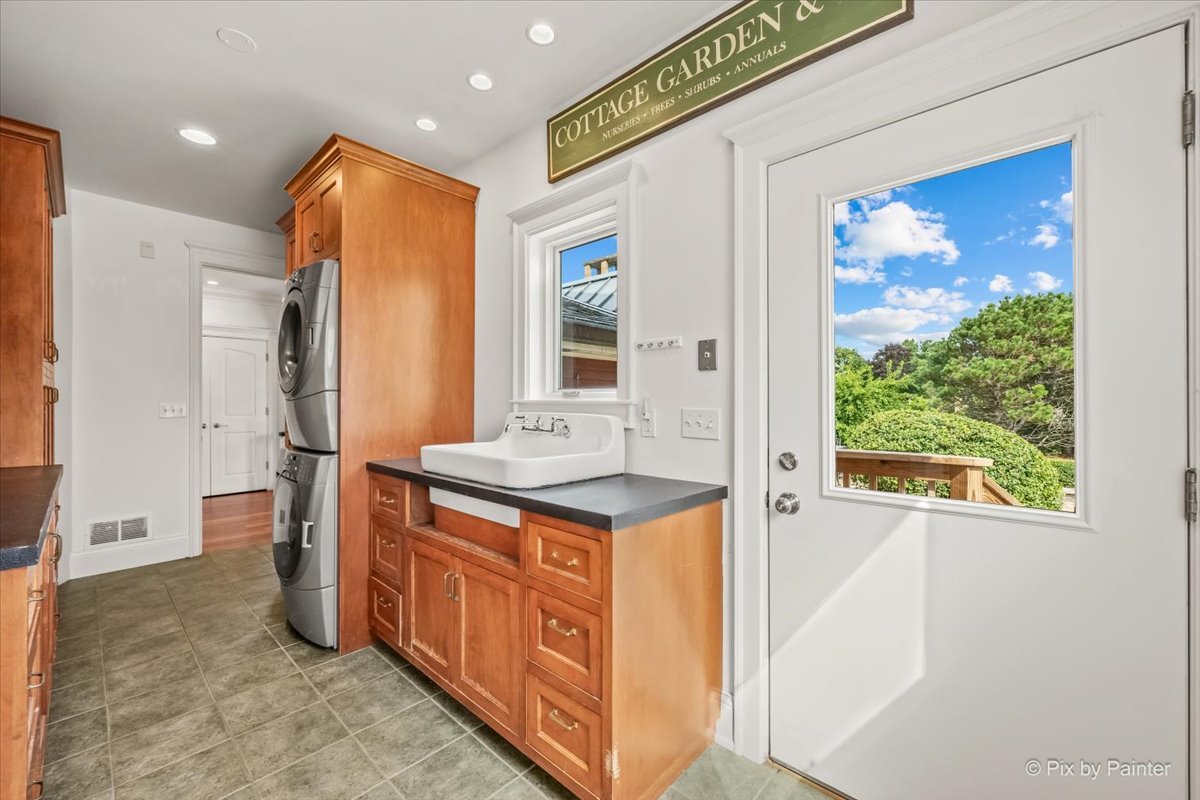 202 N Queen Anne Road Property Photo 33