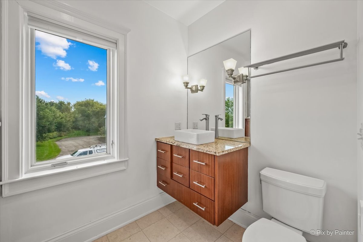 202 N Queen Anne Road Property Photo 42