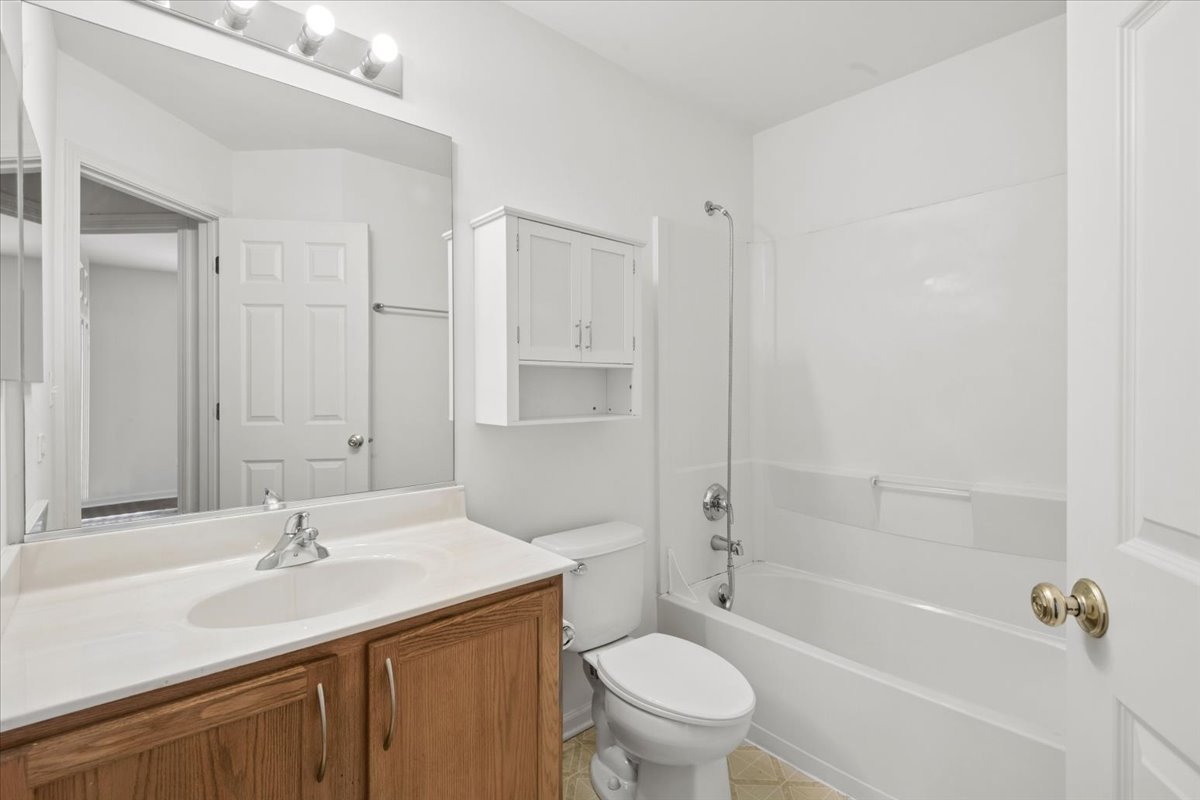 1690 Buckingham Drive Property Photo 13