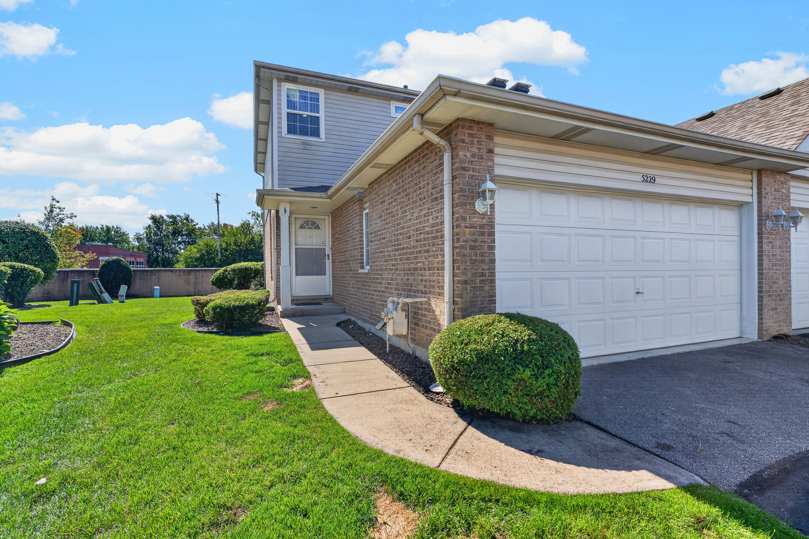 5229 W Mint Julip Drive Property Photo 1