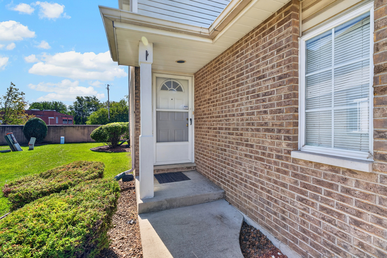 5229 W Mint Julip Drive Property Photo 3
