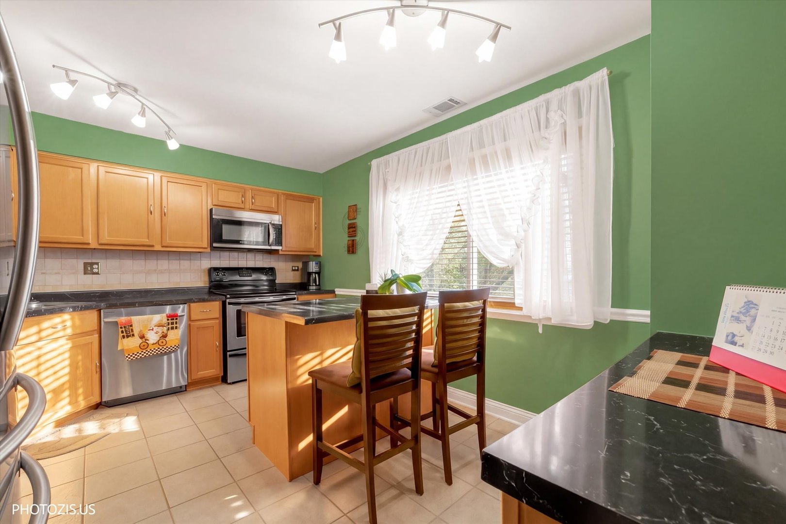 1025 S Fernandez Avenue 2d Property Photo 8